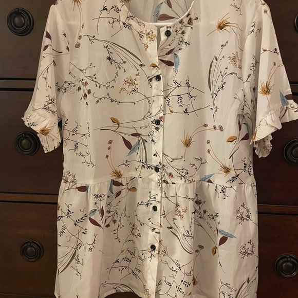 Shein blouse - Picture 2 of 2